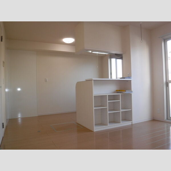 イニティウム リビング