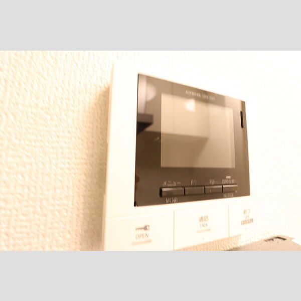 フォンテ102号室 モニター付きインターホン