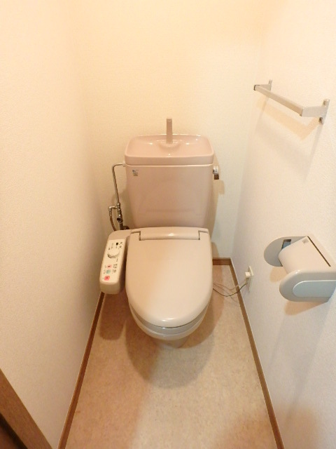 ガーラ笹塚駅前 シャワー付きトイレ