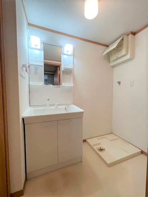 Ｍａｉｓｏｎ　ｂｏｎｈｅｕｒ　ｅｓｔ0202号室 洗面