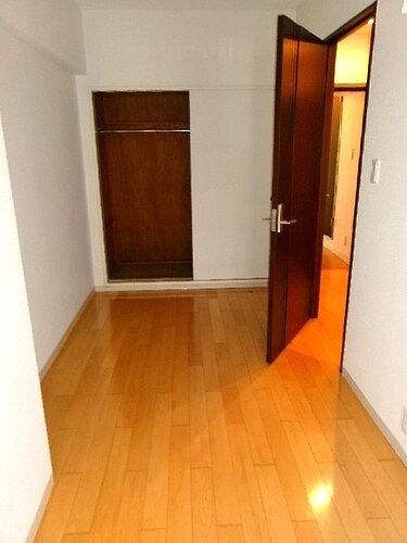 大倉山ハイム１号棟 洋室