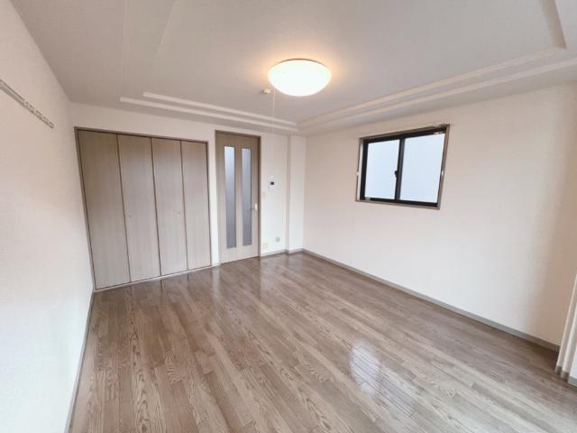 エスポアール・ソガ 洋室