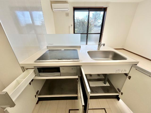 ＡＶＡＮＴＩ　ＨＩＬＬＳ　～アヴァンティ　ヒルズ～107号室 キッチン