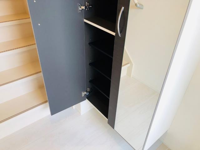 ガーデン 下駄箱