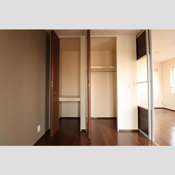 モリエールⅣ 洋室のクローゼットと収納