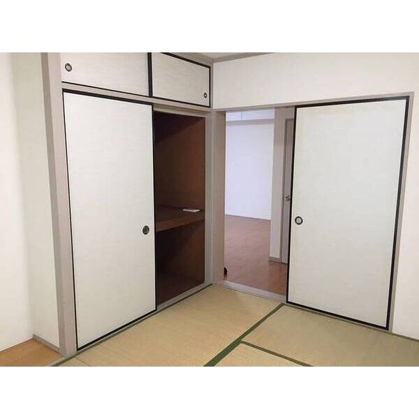 キャッスル稲毛 収納