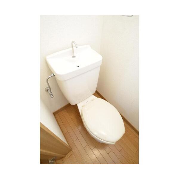 メゾンたまプラーザB202号室 トイレ