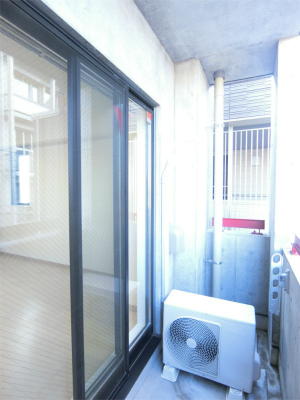 リブリ・新丸子 バルコニー