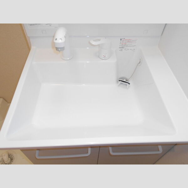 コリーヌ205号室 洗面