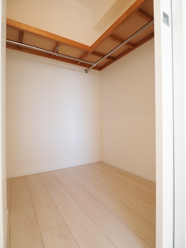 レジディア三軒茶屋4階 収納