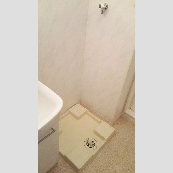 ヴェルデ神明町202号室 室内洗濯機置き場