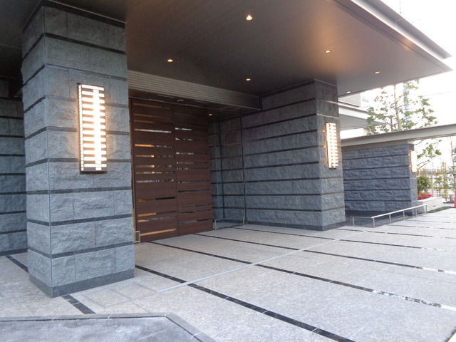 王子飛鳥山ザファーストタワー＆レジデンス 高級感あるエントランスです☆