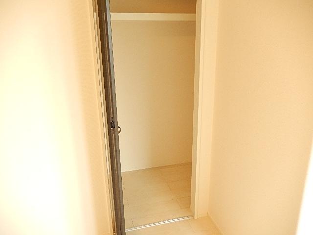 リーオイスラ LDK収納