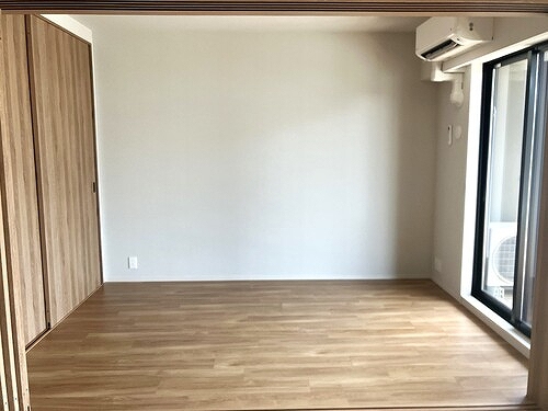 グレーシア湘南平塚海岸3階 洋室約5.7畳