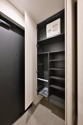リビオメゾン西麻布501号室 収納
