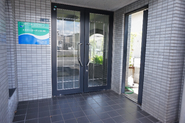 エスケーガーデン(A-060)2階 エントランス