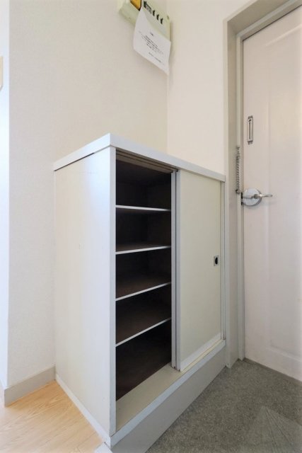 アレイム東北沢 靴入