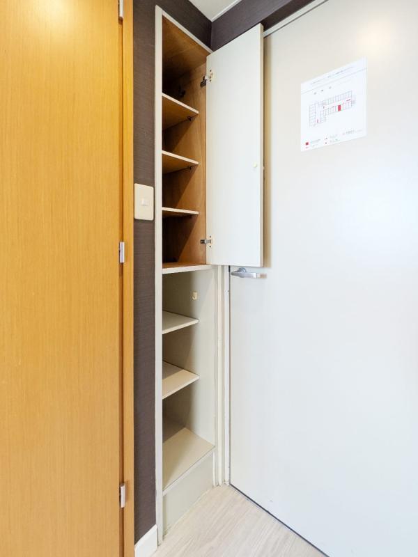 THE VALUE SHARED HOTEL TAKENOTSUKA3階 収納