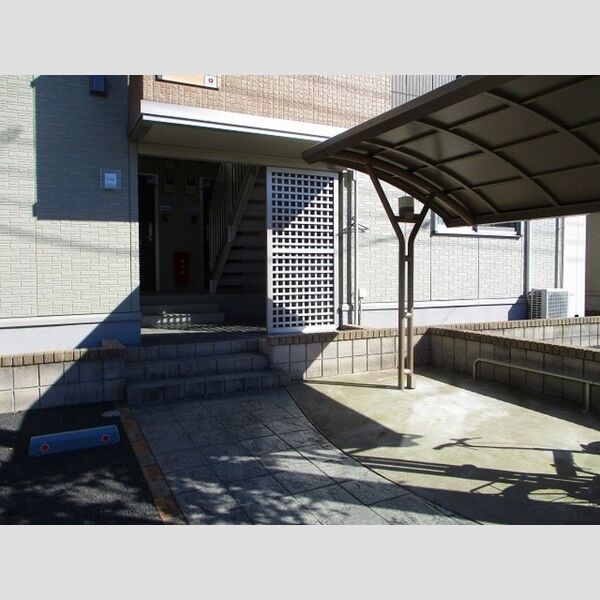 フェザント　東館 エントランス