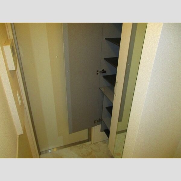 ガネーシャ　弐番館 シューズBOX