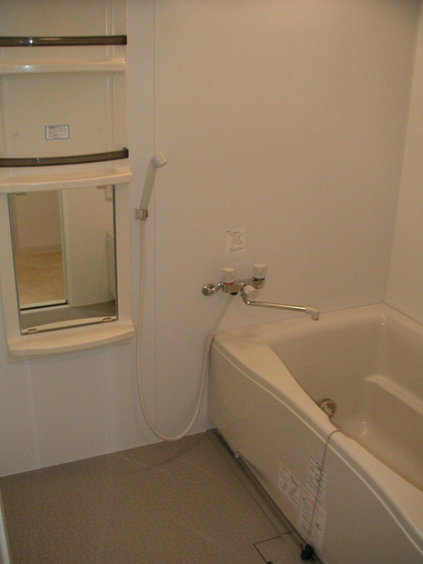 ラ・パラドール中山2階 お風呂