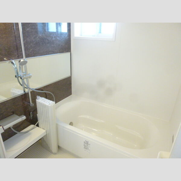 ベイサイドMu∞ 追い炊き給湯機能付き浴室(小窓付)