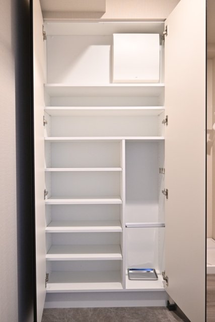 ＧＲＡＮＳＩＴＥ　ＮＡＫＡＭＥＧＵＲＯ3階 靴入