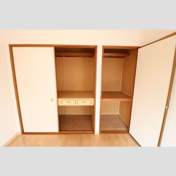 パークヒル105号室 物入