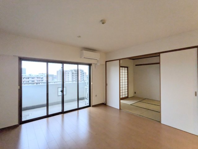 アソシエール溝の口1303号室 リビング