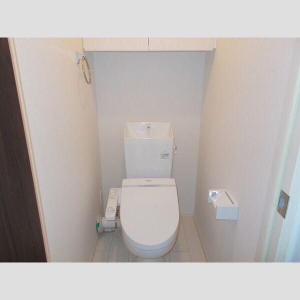 ハイム羽沢十番館 温水洗浄暖房便座付トイレ