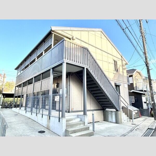 マローネ201号室 建物外観