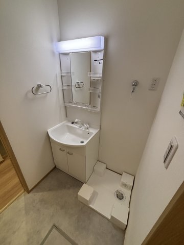 Ｆｌａｔ八千代村上0103号室 洗面