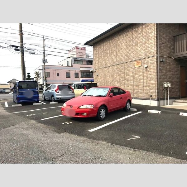 グラン　フェルト 駐車場