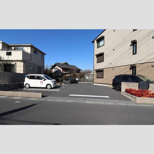 CHコート 駐車場