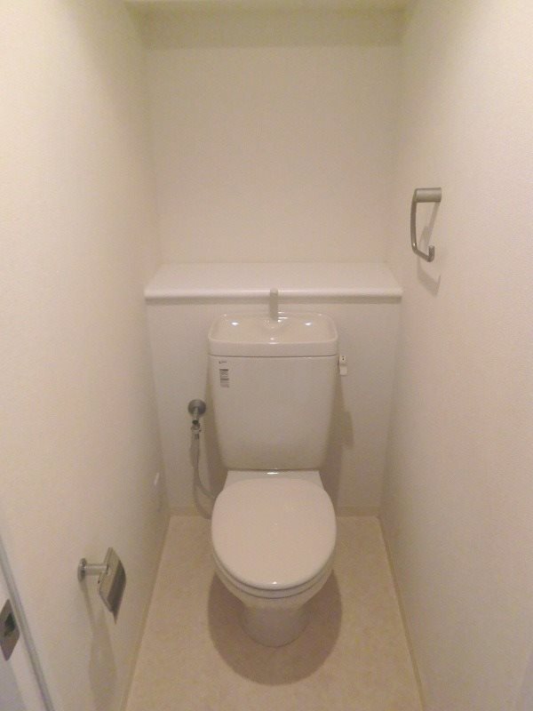 ＳＡＮＴＥ　ＳＡＫＡＥ4階 トイレ