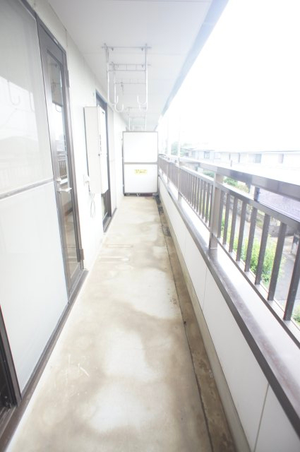 ウインド志津 バルコニー