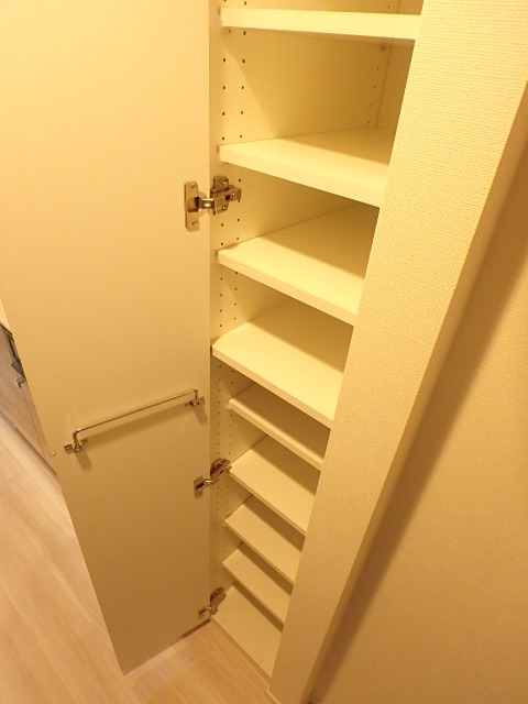 ガーラ新横浜グランドステージ2階 小物を収納するのに便利です