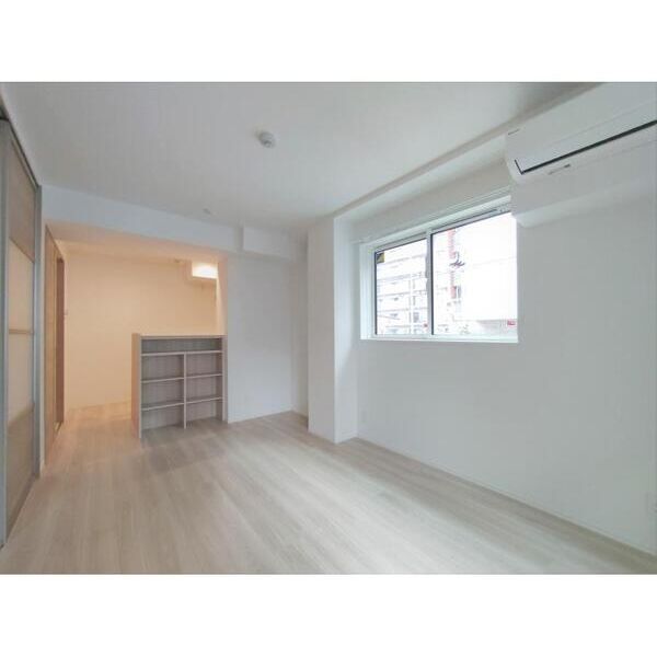 フィレ・デ・フルール106号室 リビング