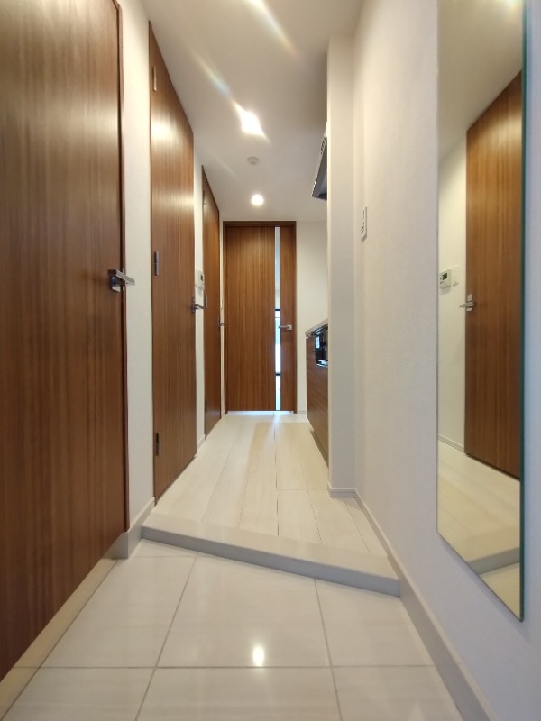 クレイシア板橋本町4階 玄関