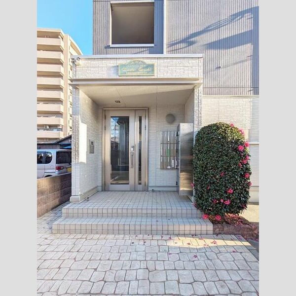 コンフォールえのき エントランス