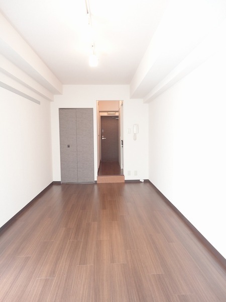 アポーラ中野202号室 リビング