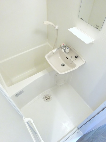 ミリオンプラザ目黒駅前304号室 お風呂