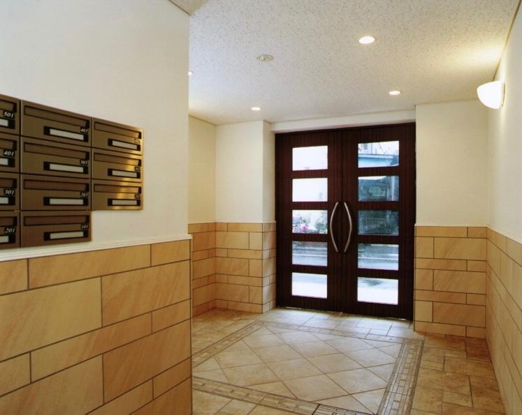 プルメリアマンション203号室 ロビー