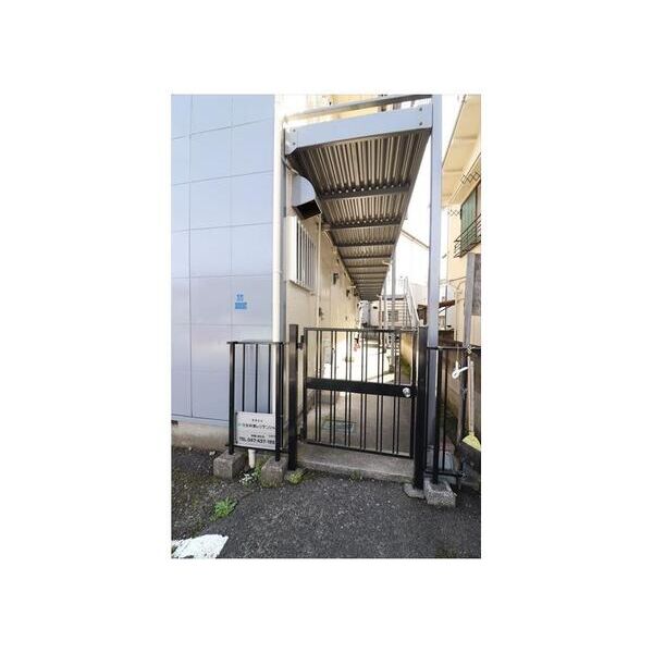 メゾン沢 エントランス