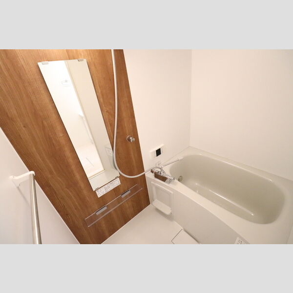 レーヴ・シェソワ205号室 バス