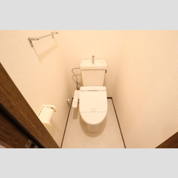 フラワーハウス 温水洗浄便座