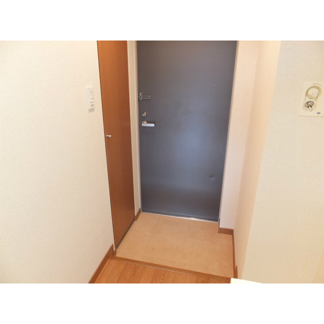 リリエンベルグ弐番館 玄関