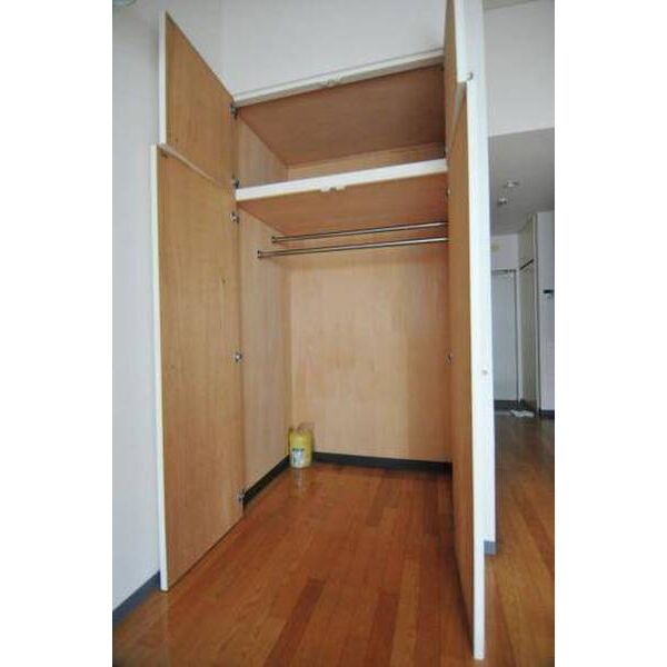 シェ・オークル 収納