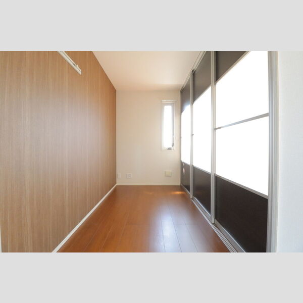 イルソーレ吉川美南　ヴェルデ301号室 洋室