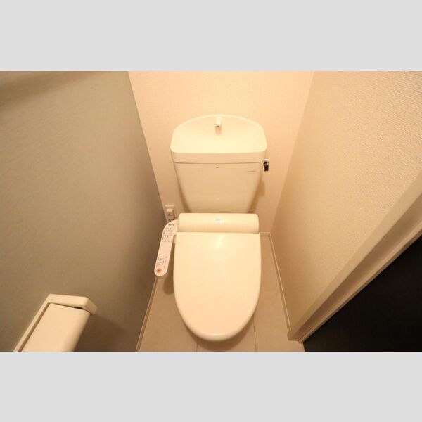 エーデルハイム 温水洗浄暖房便座